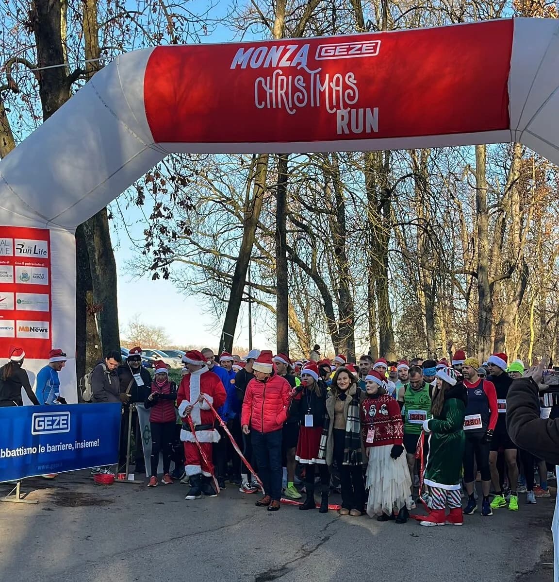 La partenza della Monza Christmas Run nel Parco di Monza